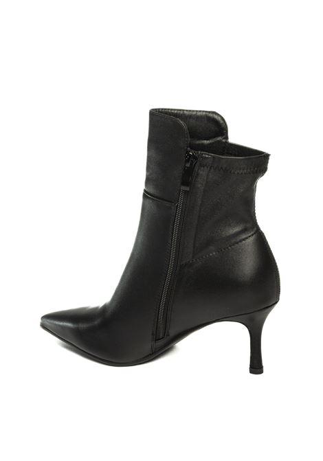 t70 UMA PARKER NEW YORK | 625NAPPA-NERO